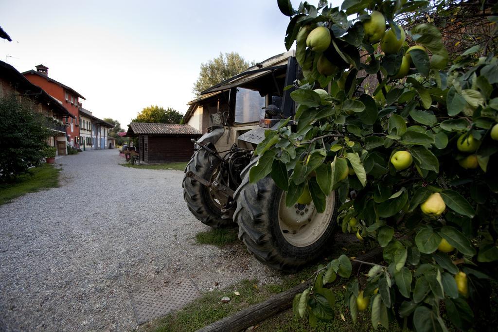 Agriturismo Cascina Caremma Besate Exterior photo