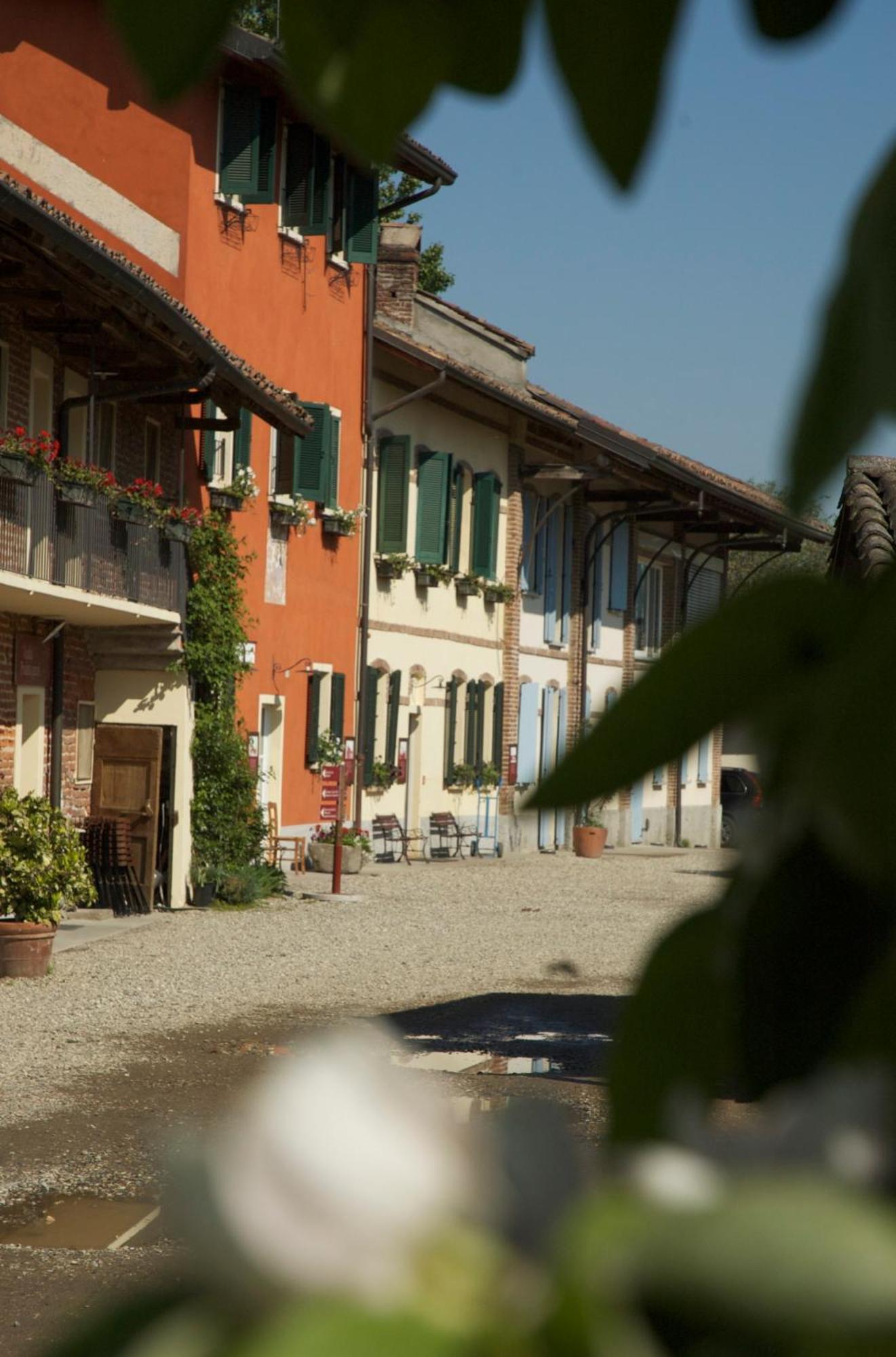 Agriturismo Cascina Caremma Besate Exterior photo