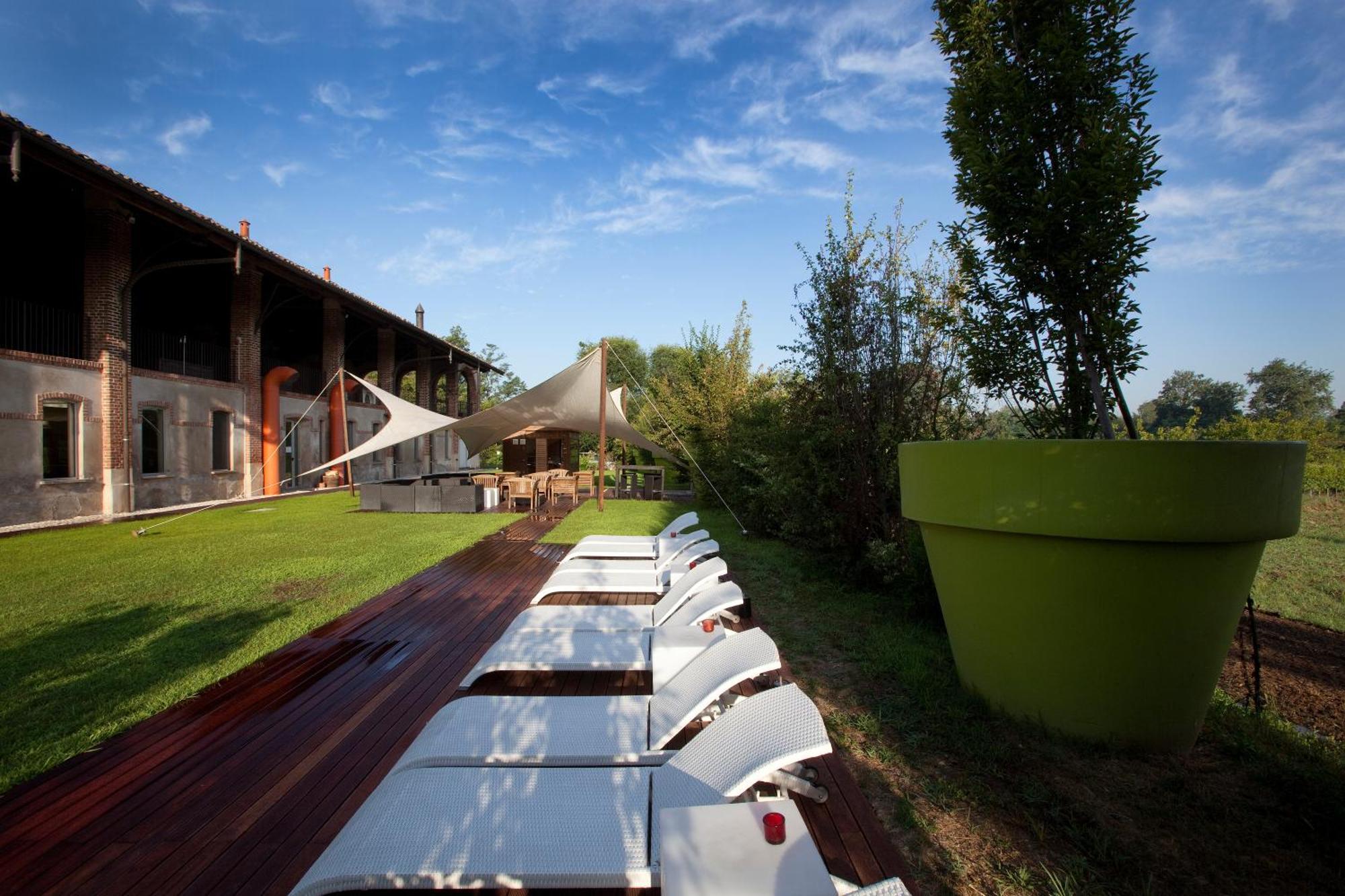 Agriturismo Cascina Caremma Besate Exterior photo